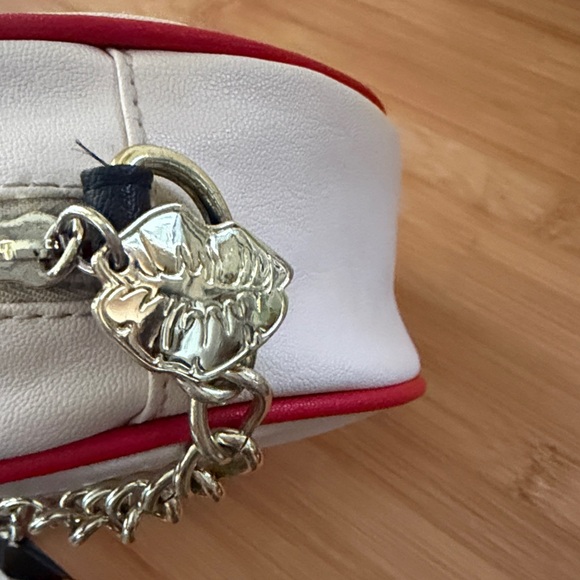 Betsey Johnson Luv Betsey Baseball Crossbody Bag with Hey Batter Batter print - Picture 6 of 14